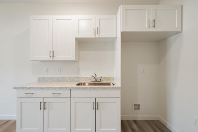 5545 Feathers Avenue, Redding, CA 96001