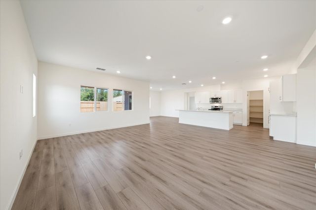 5545 Feathers Avenue, Redding, CA 96001