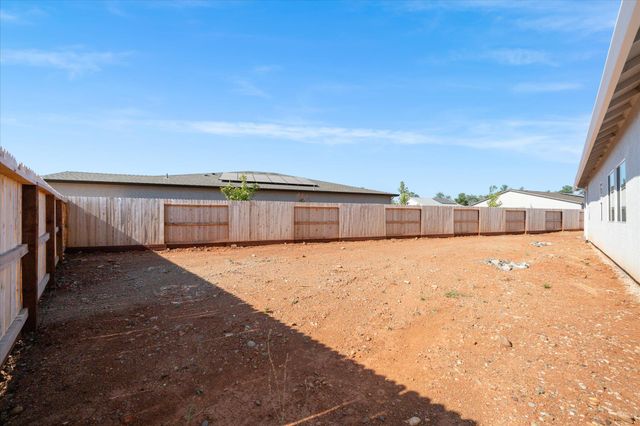 5545 Feathers Avenue, Redding, CA 96001