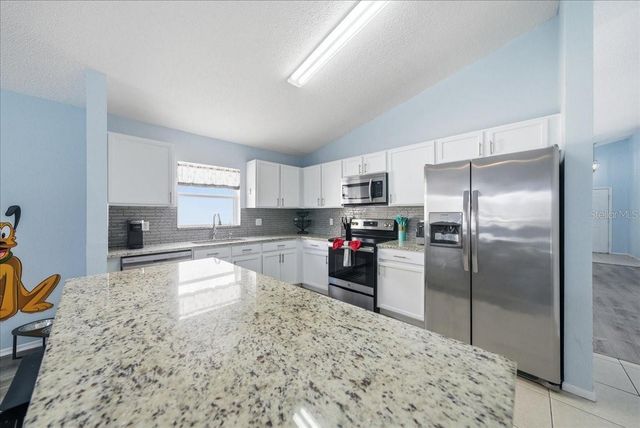 632 BLOOMINGDALE DRIVE, Davenport, FL 33897