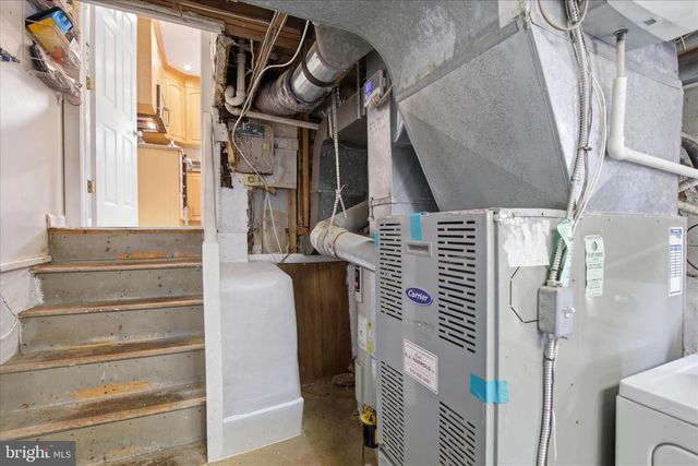 20 N MALIN RD, Broomall, PA 19008