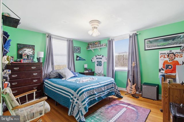 20 N MALIN RD, Broomall, PA 19008