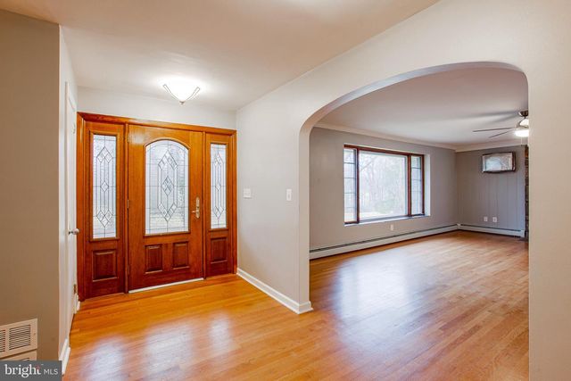 937 PALMERS MILL RD, Media, PA 19063