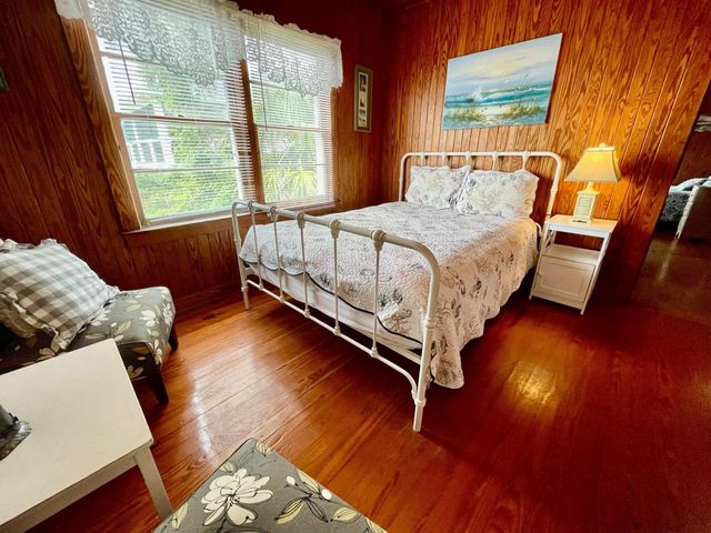 133 Palmetto Boulevard, Edisto Beach, SC 29438