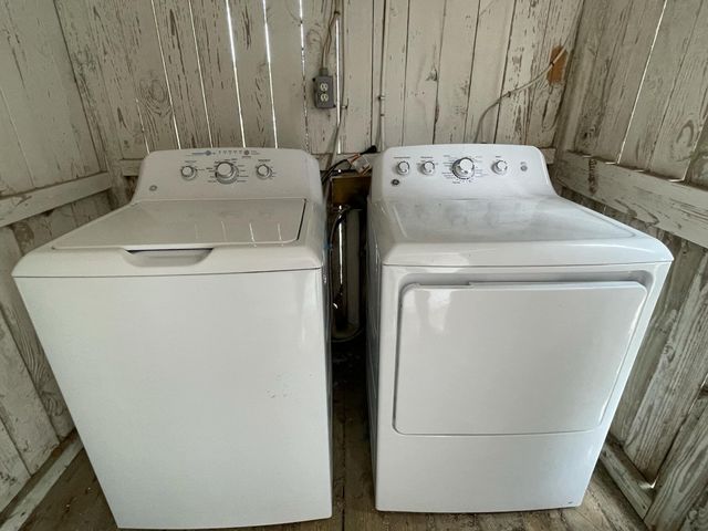 133 Palmetto Boulevard, Edisto Beach, SC 29438