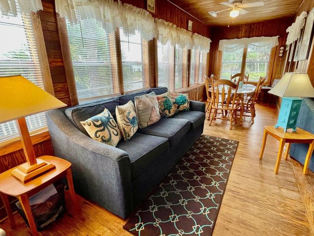 133 Palmetto Boulevard, Edisto Beach, SC 29438