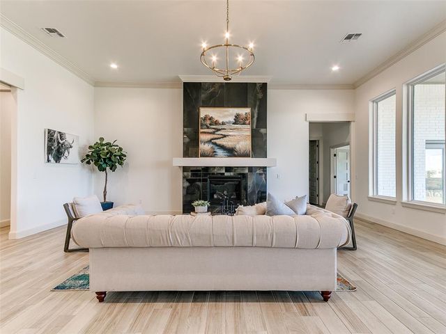 2263 Winter Creek Boulevard, Blanchard, OK 73010