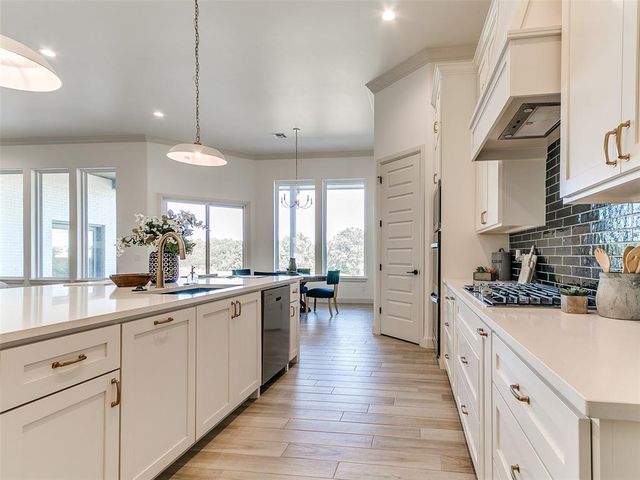 2263 Winter Creek Boulevard, Blanchard, OK 73010