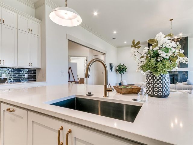 2263 Winter Creek Boulevard, Blanchard, OK 73010