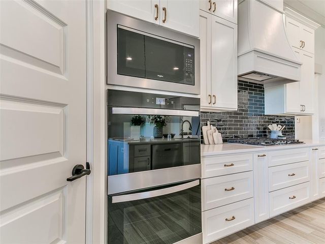 2263 Winter Creek Boulevard, Blanchard, OK 73010