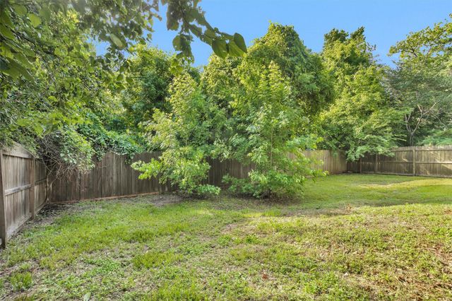 4910 Pleasure Lake Drive, Willis, TX 77318