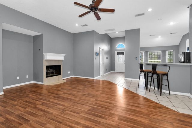 4910 Pleasure Lake Drive, Willis, TX 77318