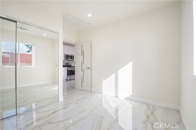 20473 Shamrock Pl, Chatsworth (los Angeles), CA 91311