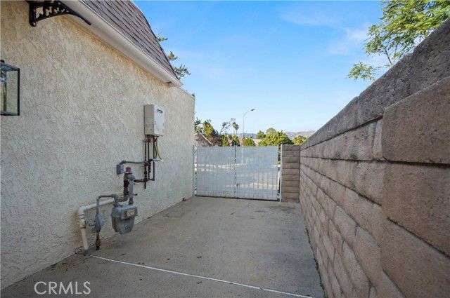 20473 Shamrock Pl, Chatsworth (los Angeles), CA 91311