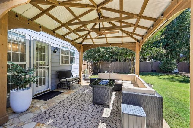 5052 Raventhorpe Court, Suwanee, GA 30024