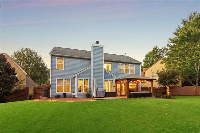 5052 Raventhorpe Court, Suwanee, GA 30024