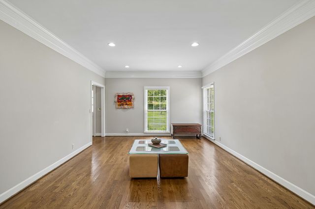 1470 Tyne Blvd, Nashville, TN 37215