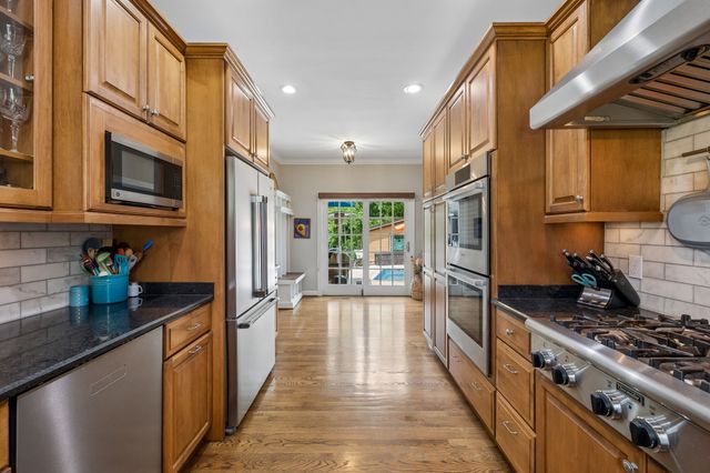 1470 Tyne Blvd, Nashville, TN 37215