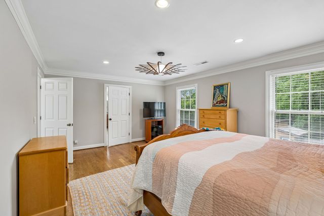1470 Tyne Blvd, Nashville, TN 37215