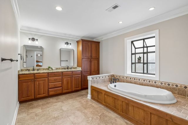 1470 Tyne Blvd, Nashville, TN 37215