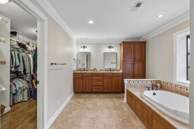 1470 Tyne Blvd, Nashville, TN 37215