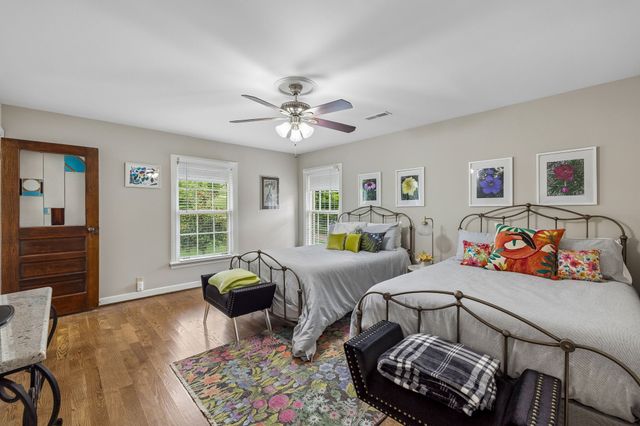 1470 Tyne Blvd, Nashville, TN 37215