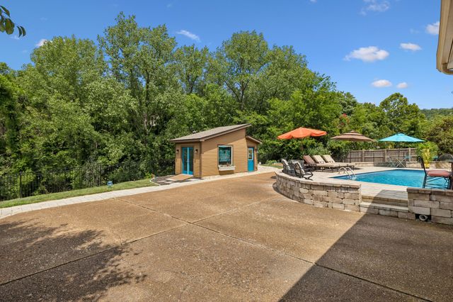 1470 Tyne Blvd, Nashville, TN 37215
