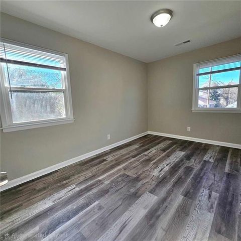 800 Bluford Street, Greensboro, NC 27401