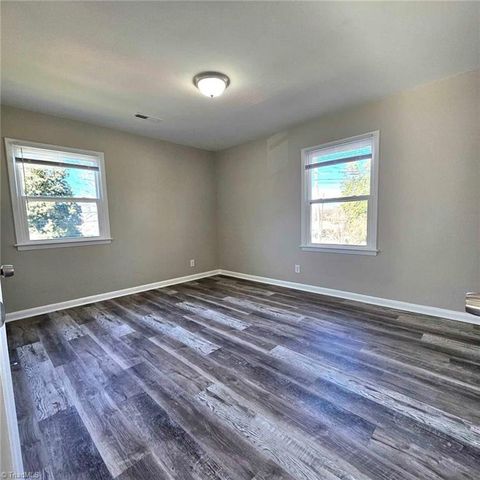 800 Bluford Street, Greensboro, NC 27401