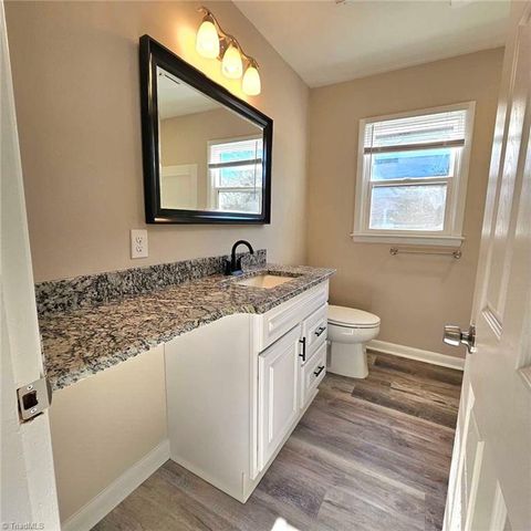 800 Bluford Street, Greensboro, NC 27401