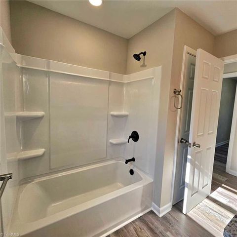 800 Bluford Street, Greensboro, NC 27401