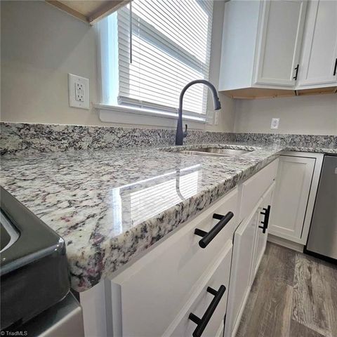 800 Bluford Street, Greensboro, NC 27401