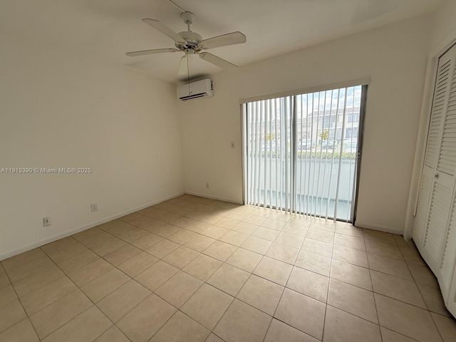 79 Easthampton D 79, West Palm Beach, FL 33417