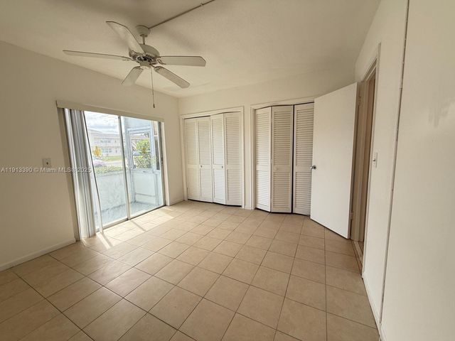 79 Easthampton D 79, West Palm Beach, FL 33417