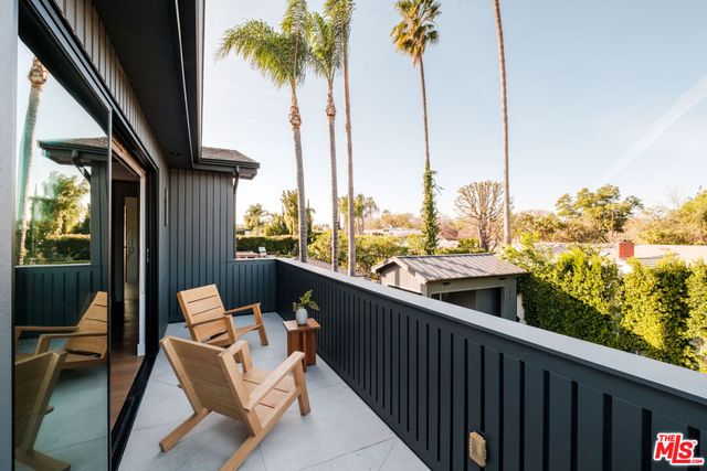 15473 La Maida Street, Sherman Oaks, CA 91403