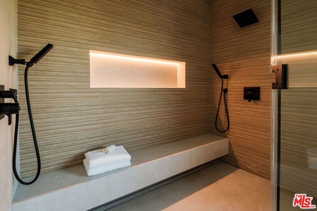 15473 La Maida Street, Sherman Oaks, CA 91403