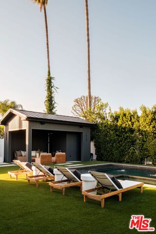 15473 La Maida Street, Sherman Oaks, CA 91403