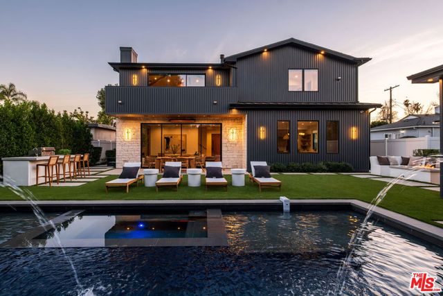 15473 La Maida Street, Sherman Oaks, CA 91403