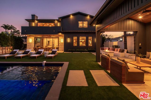 15473 La Maida Street, Sherman Oaks, CA 91403