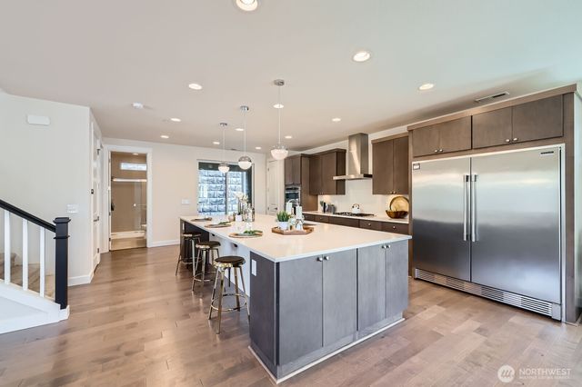 19524 81st Place NE, Kenmore, WA 98028