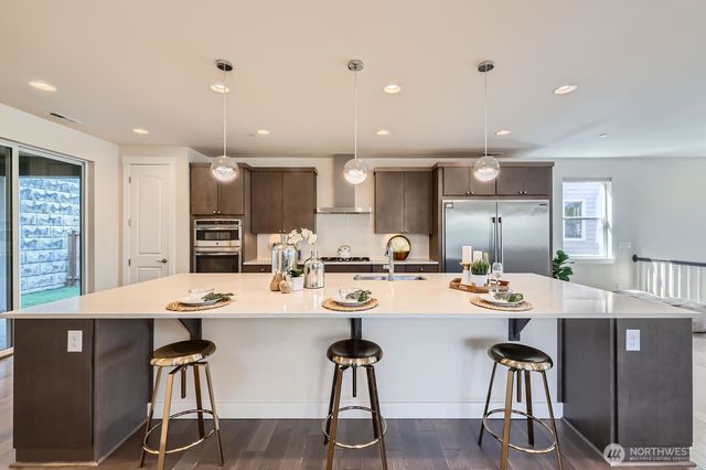 19524 81st Place NE, Kenmore, WA 98028
