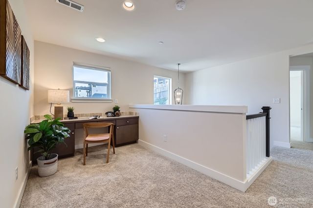 19524 81st Place NE, Kenmore, WA 98028