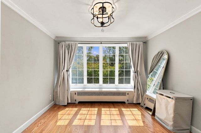 17 Elise Ave, Dracut, MA 01826