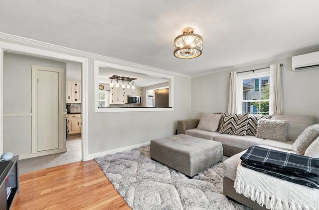 17 Elise Ave, Dracut, MA 01826