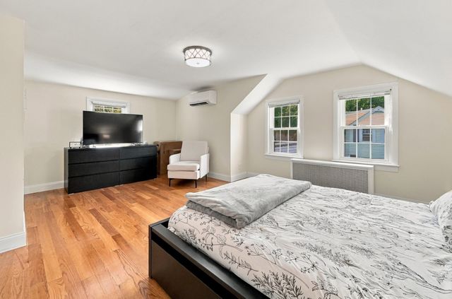 17 Elise Ave, Dracut, MA 01826