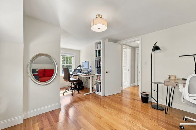 17 Elise Ave, Dracut, MA 01826