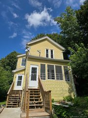 7 Ash Street, Waterbury, CT 06704
