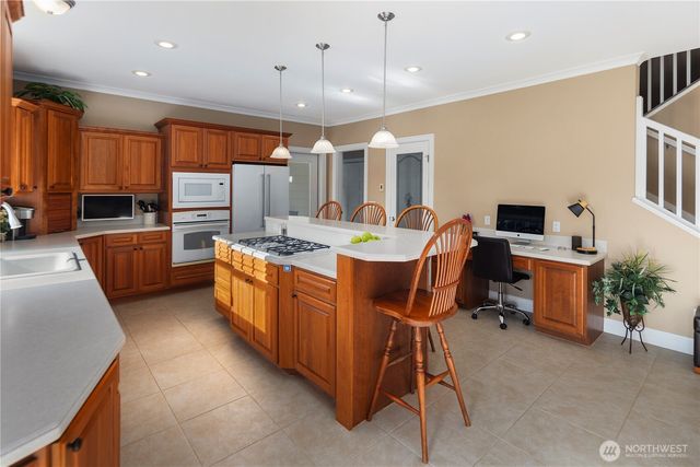 6504 44th Avenue NE, Olympia, WA 98516