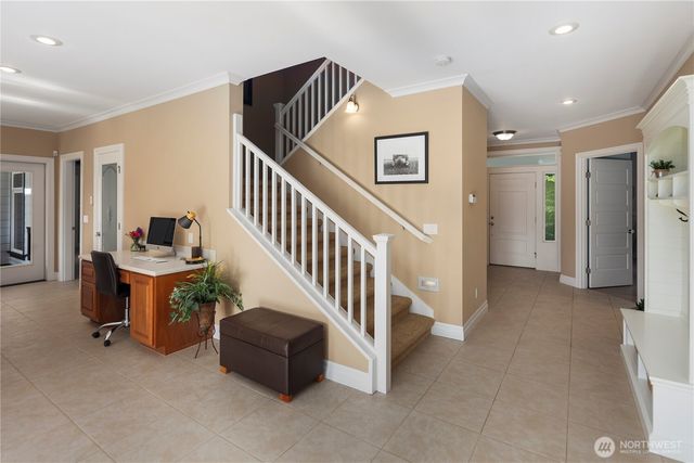 6504 44th Avenue NE, Olympia, WA 98516