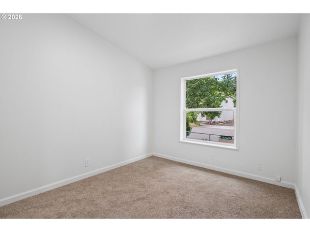 12420 Se BUSH St 1, Portland, OR 97236